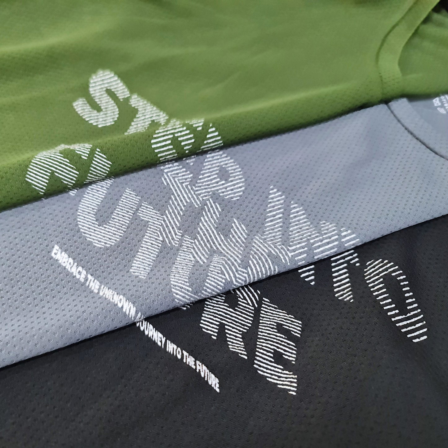 AVIVA Men Minimalist Round Neck Short Sleeve Tee (91-8079)