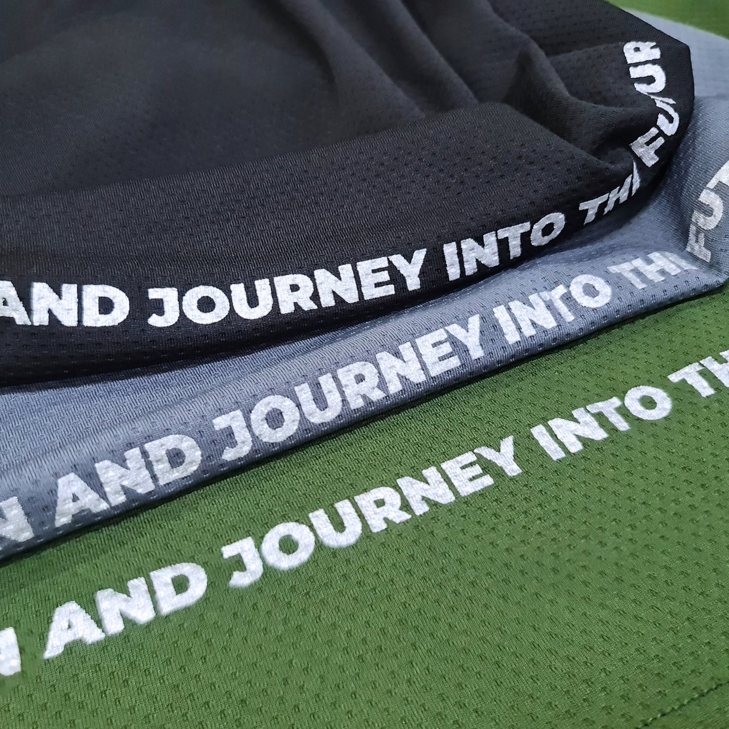 AVIVA Men Minimalist Round Neck Short Sleeve Tee (91-8079)