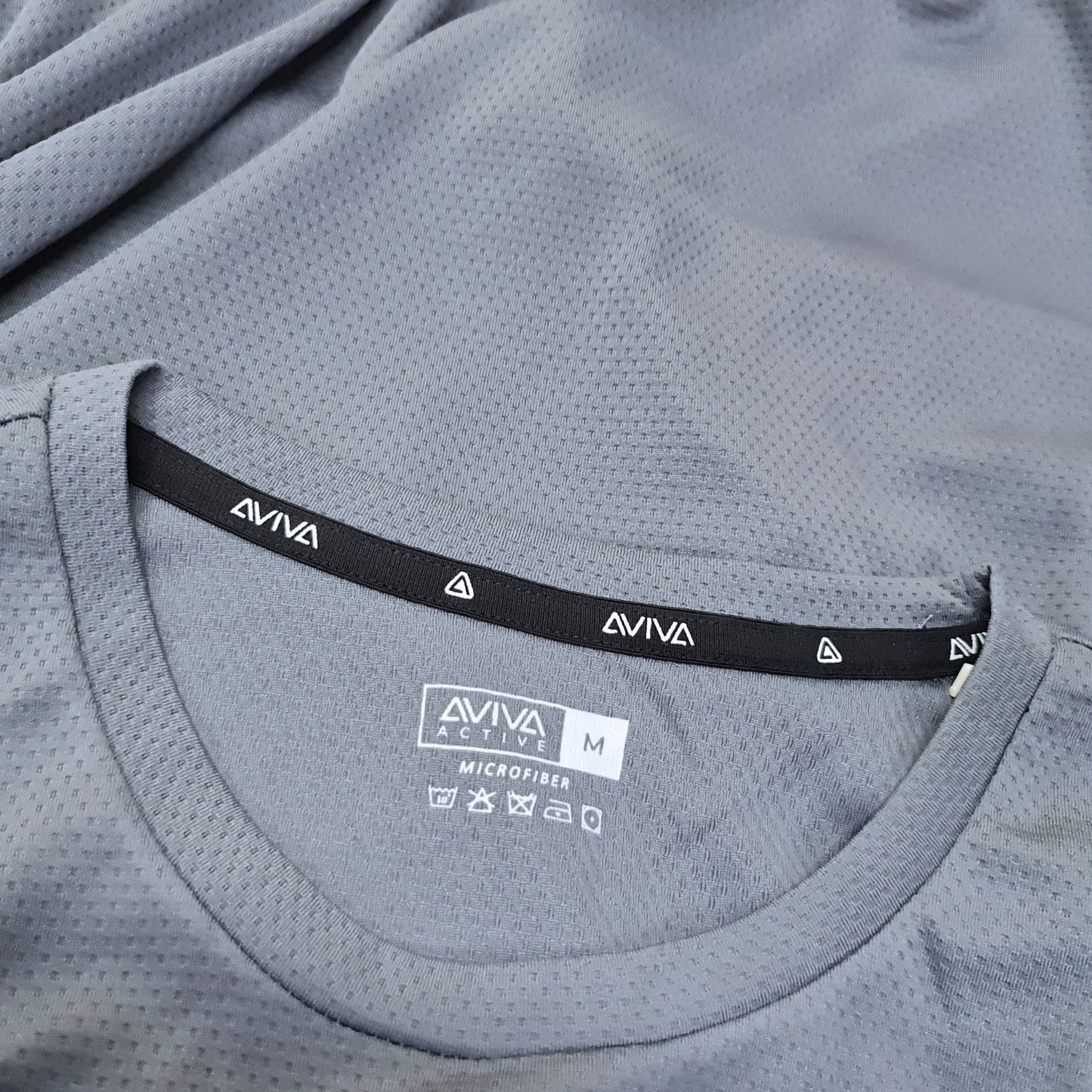 Aviva Men's Minimalist Short Sleeve Tee (91-8081)